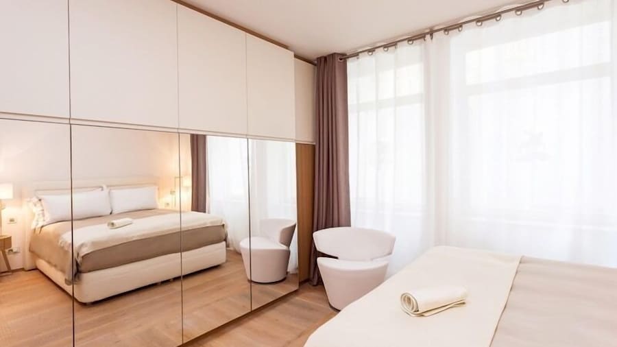 Guillaume Suites