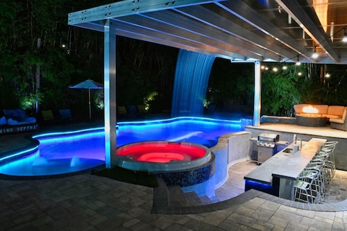 Private Luxury Pool / Smart-home