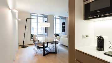 Apartment | Living area | Flat-screen TV