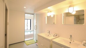 Bathroom - Nishiakashi Rincarn Hotel (Akashi)