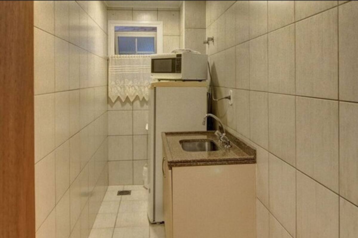 double room | private kitchen | fridge, microwave, cookware/dishes/utensils