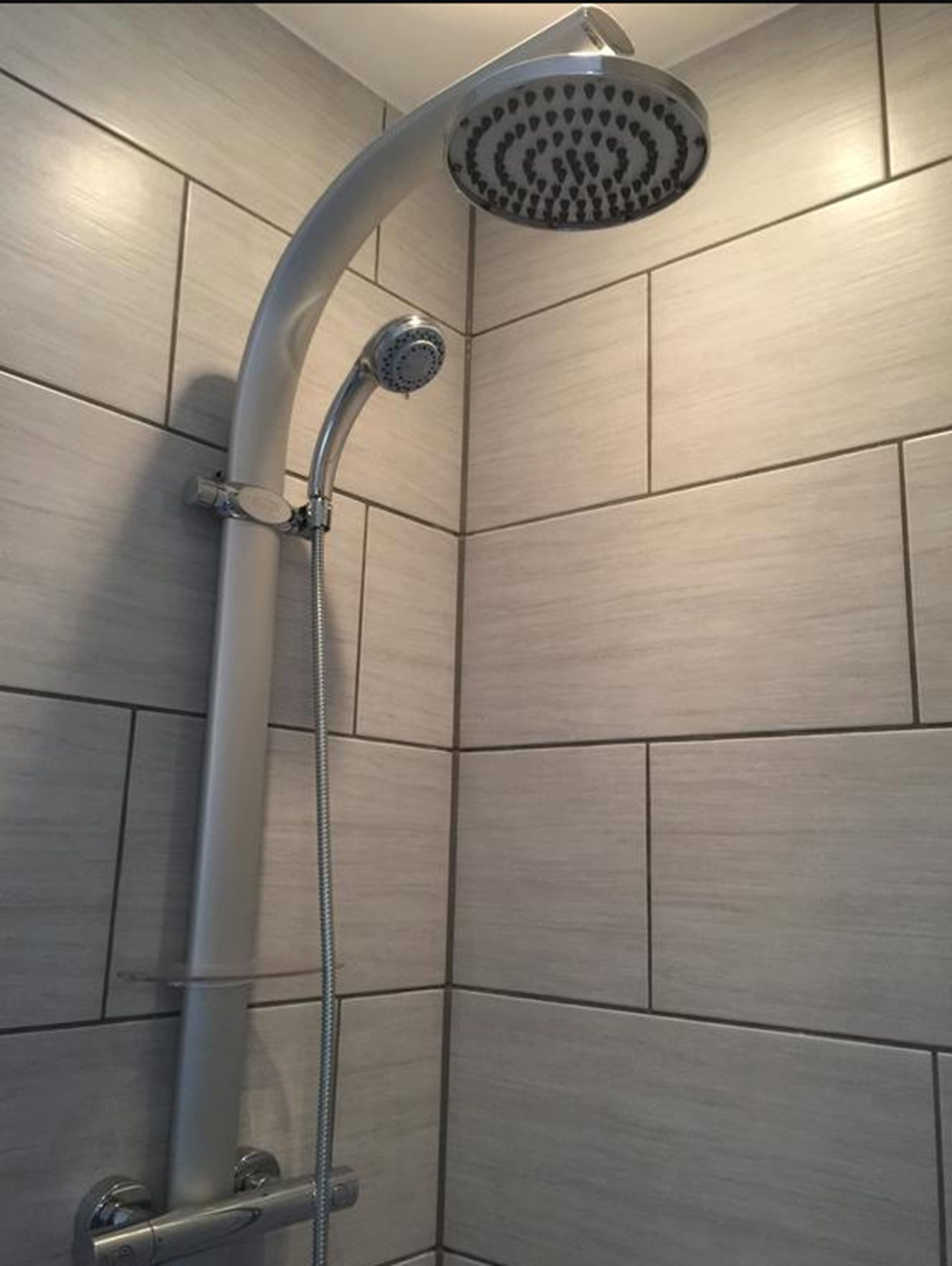 Single Room | Bathroom shower