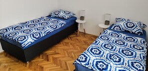 Economy-Doppel- oder -Zweibettzimmer, Gartenblick | Wohnbereich