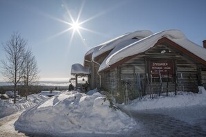 Exterior - Fryksås Suite, Exclusive livestock cottage in magnificent nature. (Fryksås)
