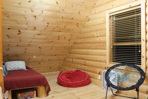 2 多间卧室、熨斗/熨衣板、免费 WiFi、床单