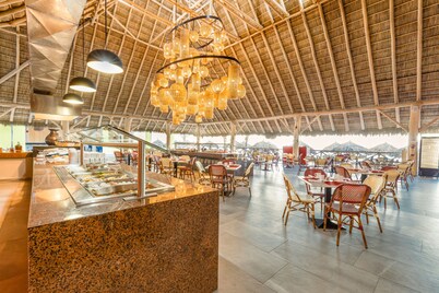Decameron 珊瑚岛瓜亚比托斯 Ramada 全包式度假村
