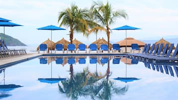 حمّام سباحة خارجي، مقاعد للتشمس