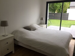 5 Schlafzimmer, Bügeleisen/Bügelbrett, WLAN, Bettwäsche