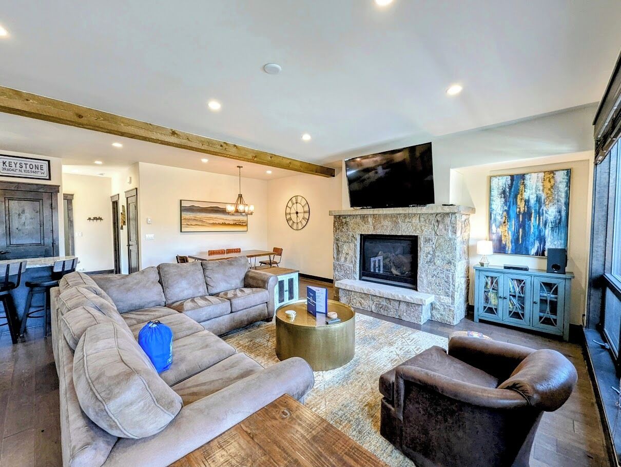 智能电视、壁炉