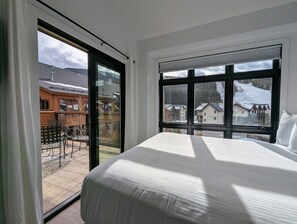 3 chambres, fer et planche à repasser, Wi-Fi, literie fournie