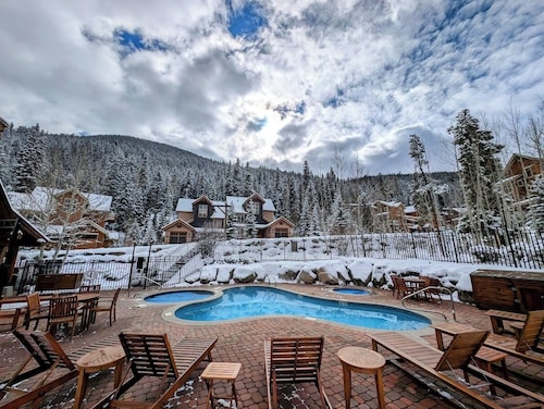 Peaceful Scenic Retreat | Pool & Hot Tubs