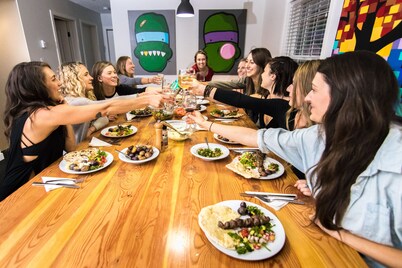 Modern 6BR,6BTH Mountain Lodge Near Revelstoke Resort, Hot Tub, Gear Room!