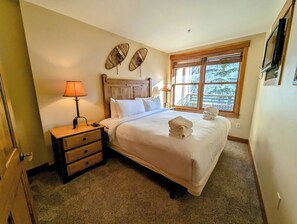 1 chambre, fer et planche à repasser, Wi-Fi, draps fournis