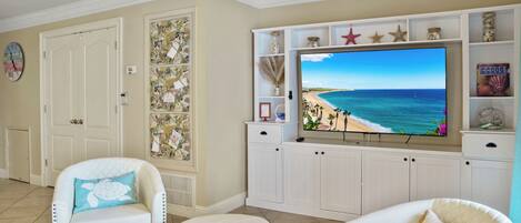 Smart TV, DVD player, ping pong, books