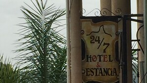 Unclassified image, 3 of 8, button - estancia 24-7 xilitla (Xilitla)