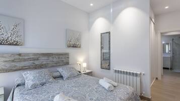 2 dormitorios, escritorio, tabla de planchar con plancha y wifi gratis