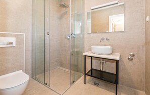 Bathtub