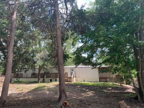 Camp 1 w/Canal Boat Dock Included