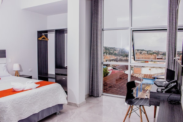 Chambre Simple Exécutive, non-fumeurs, vue ville | Draps en coton égyptien, literie de qualité supérieure