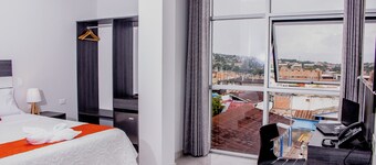 Palm Hotel