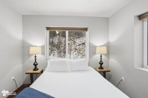 3 habitaciones, tabla de planchar con plancha y wifi 