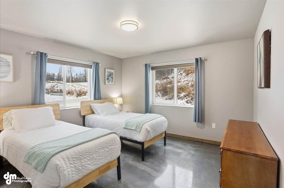 3 bedrooms, iron/ironing board, WiFi