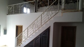 Staircase - Villa Fatou (Ngaparou)