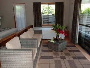 Premium Bungalow, Beach View | Bathroom | Shower, rainfall showerhead, free toiletries, hair dryer