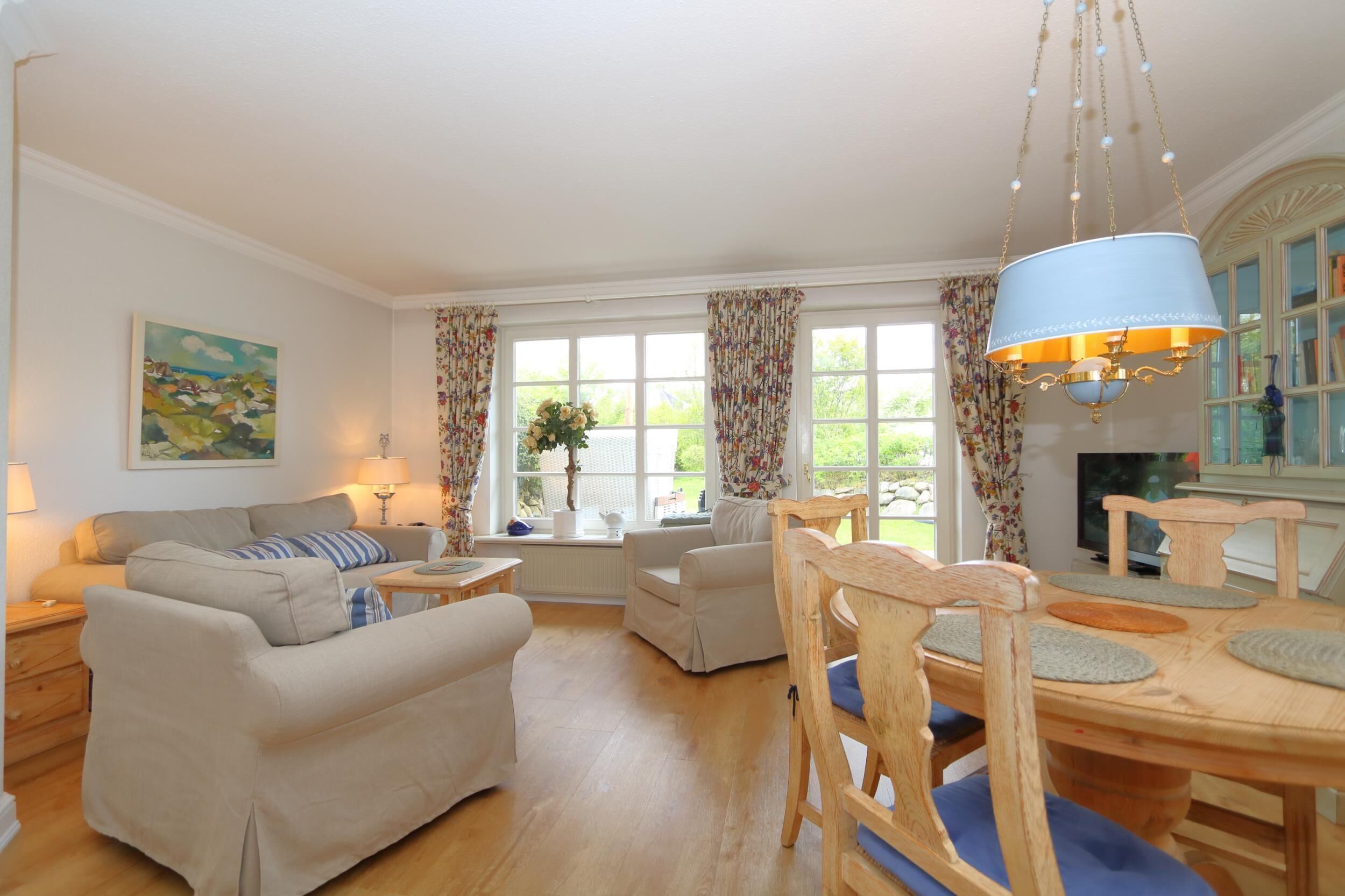 Fernseher, Stereoanlage