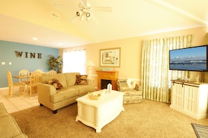 TV connectée, cheminée, jeux vidéo, livres