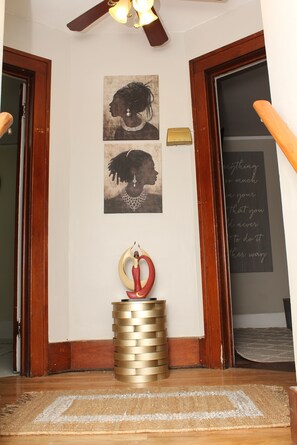 Interior - Motorby must live (Detroit)