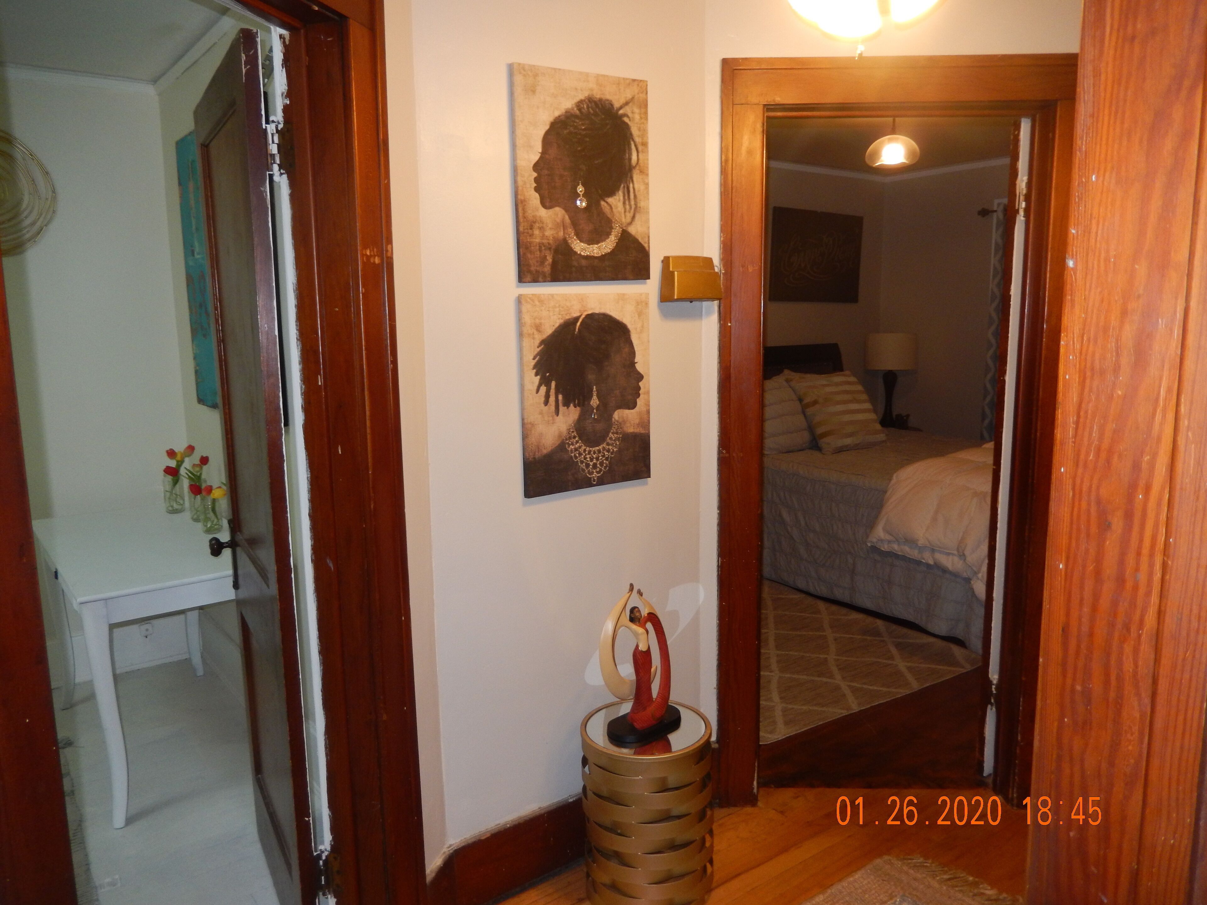 3 bedrooms, desk, iron/ironing board, free WiFi