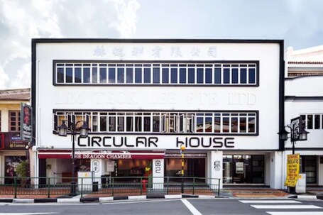 Circular House - Image 30