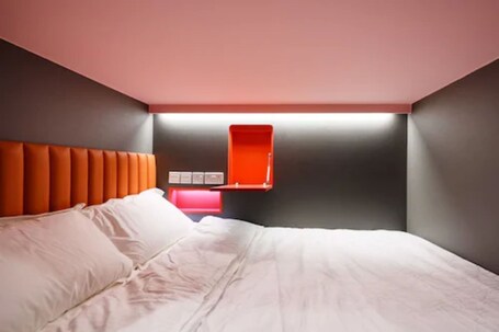 Circular House - Image 31