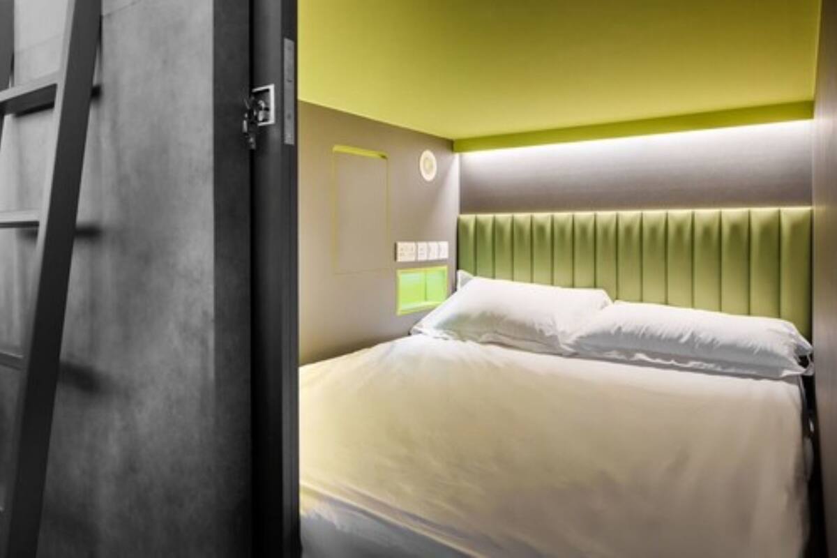 Soundproofing, iron/ironing board, WiFi (free), bed sheets