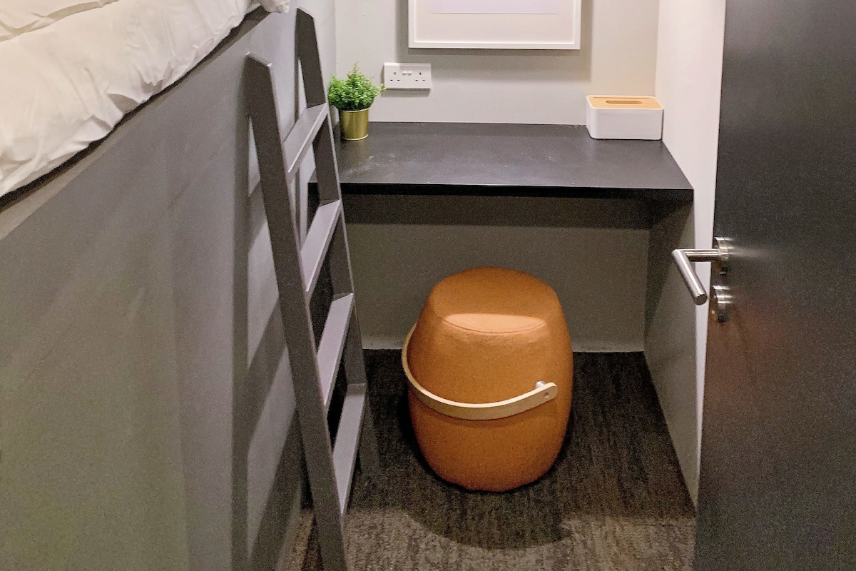 Private Single Room, Shared Bathroom | 1 bedroom, soundproofing, iron/ironing board, free WiFi