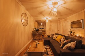 Smart TV - Birmingham Apartments Near BHX, NEC & City Centre, B (Birmingham)