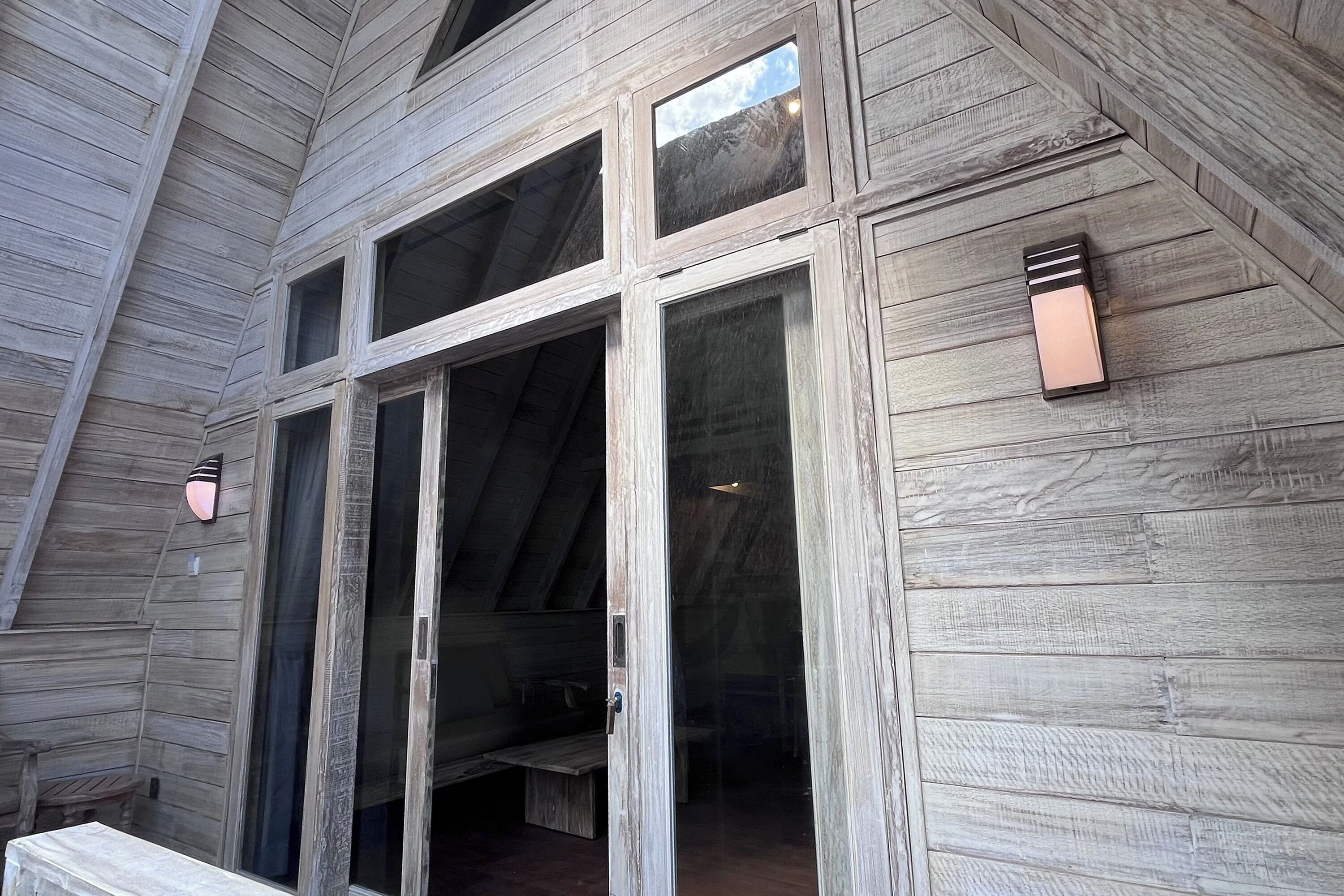 Suite, Pool View | In-room safe, desk, free WiFi, bed sheets