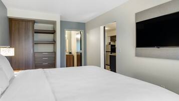 Deluxe Suite, 1 King Bed with Sofa bed, Accessible, Non Smoking (Roll-In Shower, Efficiency) | Desk, laptop workspace, blackout curtains, iron/ironing board