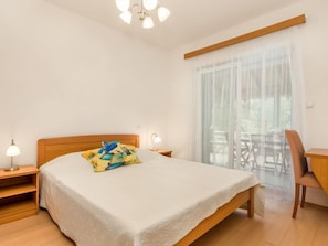 3 bedrooms, Internet