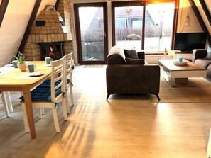 Fernseher, Kamin