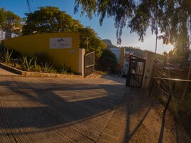 Fachada de la propiedad
