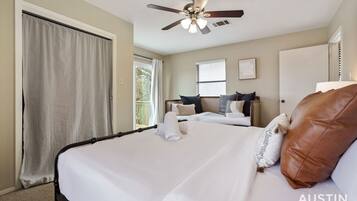 3 bedrooms, iron/ironing board, free WiFi, bed sheets