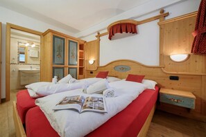 2 bedrooms, free WiFi, bed sheets - Tamigi, Livigno, Italy (Livigno)