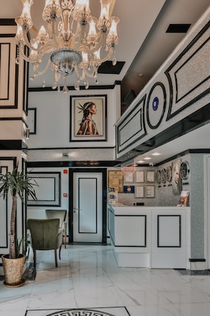 Reception - Grand Lark Otel (Istanbul)