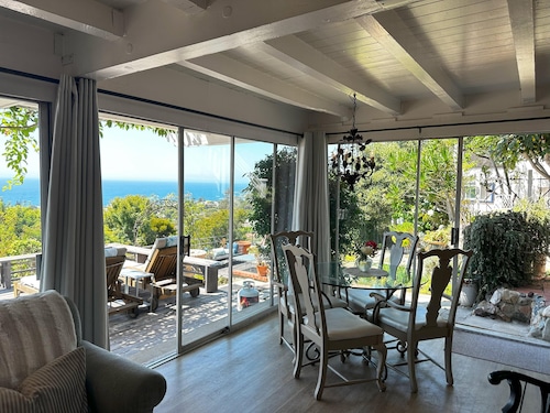 Fall stays  available - Charming Beach View Cottage