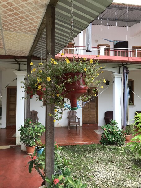 Fachada de la propiedad