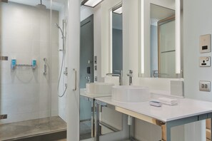 Regadera, regadera tipo lluvia, amenidades de baño gratuitas 