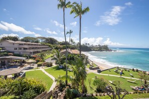 Property grounds - Views & ac! KSB6-A Maui Vacation @ your service $355/nt (6/1-6/15)-Sullivan (Lahaina)