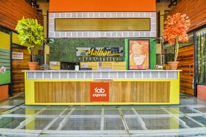 Reception - FabHotel Malhar Palace (Rahata)